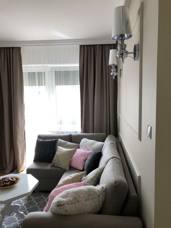 Family & Business Elegant Apartments Ul Warszawska - 2 Bedroom, Balcony, Parking Kielce Exterior foto